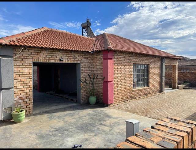 BUSINESS FOR SALE IN MANKWENG